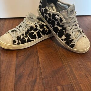 P448- SZ 40 John Low-Top sneakers Cow Hair Hide